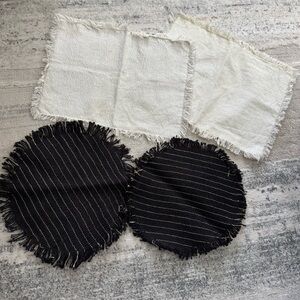 Bundle of 2 Bed Bath & Beyond and 2 🆕 Nicole Miller Home placemats